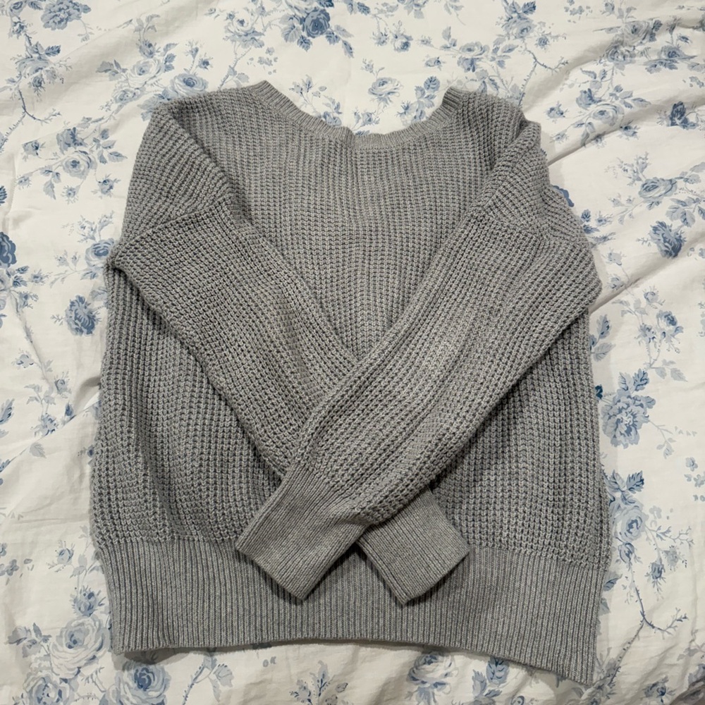 Amazon Gray Women's Crew Neck Sweater